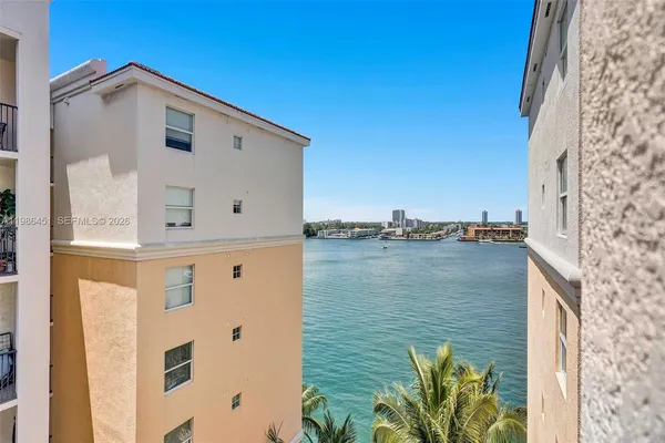 $2,900 | 17150 North Bay Road, Unit 2802, Sunny Isles Beach, FL 33160