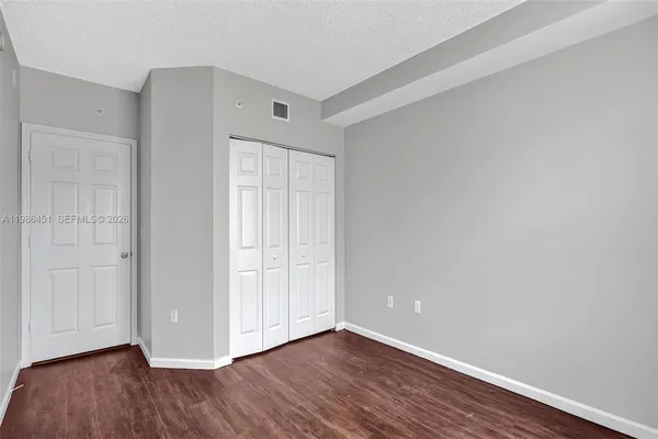 $2,900 | 17150 North Bay Road, Unit 2802, Sunny Isles Beach, FL 33160