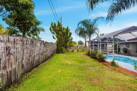 $368,000 | 1132 Southeast Clifton Lane, Port St. Lucie, FL 34983