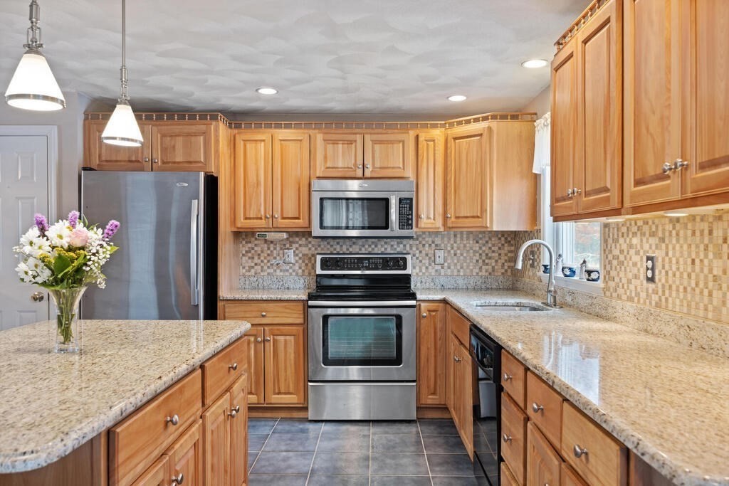 5 Dodge Road Rowley, MA 01969 - Photo 7 of 39 Gallery Image 7
