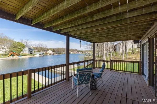 $480,000 | 9843 East Vista Drive, Hillsboro, MO 63050