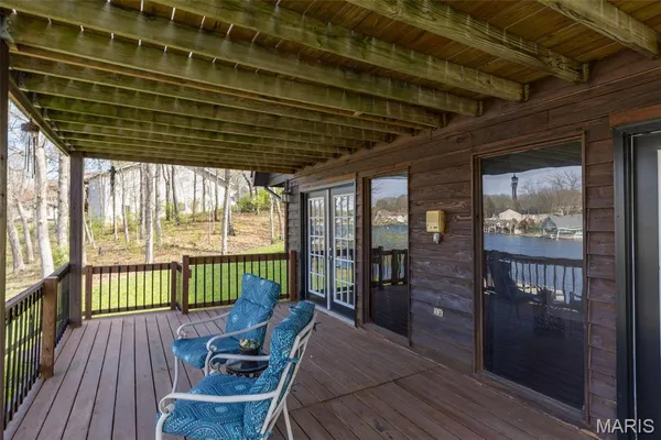 $480,000 | 9843 East Vista Drive, Hillsboro, MO 63050