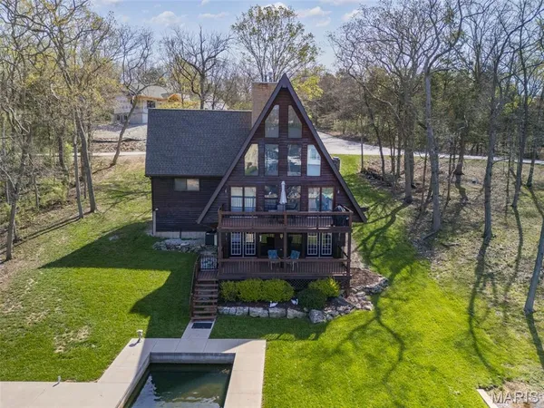 $480,000 | 9843 East Vista Drive, Hillsboro, MO 63050
