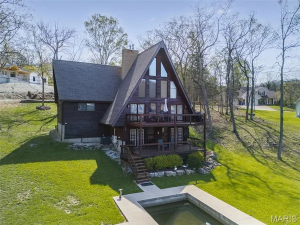 $480,000 | 9843 East Vista Drive, Hillsboro, MO 63050