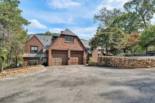 $1,450,000 | 2752 Jefferson Street Southeast, Roanoke, VA 24014