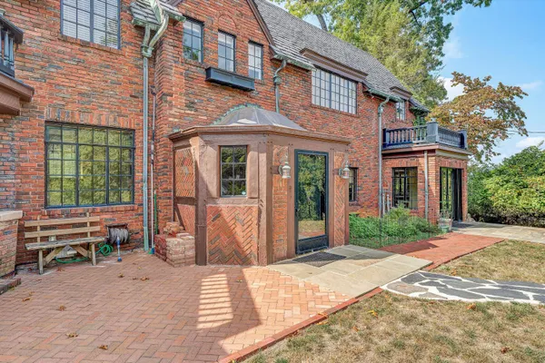 $1,450,000 | 2752 Jefferson Street Southeast, Roanoke, VA 24014