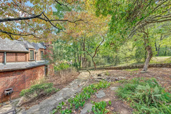 $1,450,000 | 2752 Jefferson Street Southeast, Roanoke, VA 24014