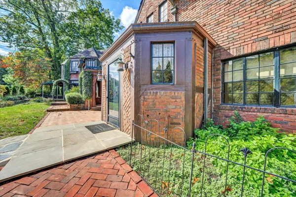 $1,450,000 | 2752 Jefferson Street Southeast, Roanoke, VA 24014