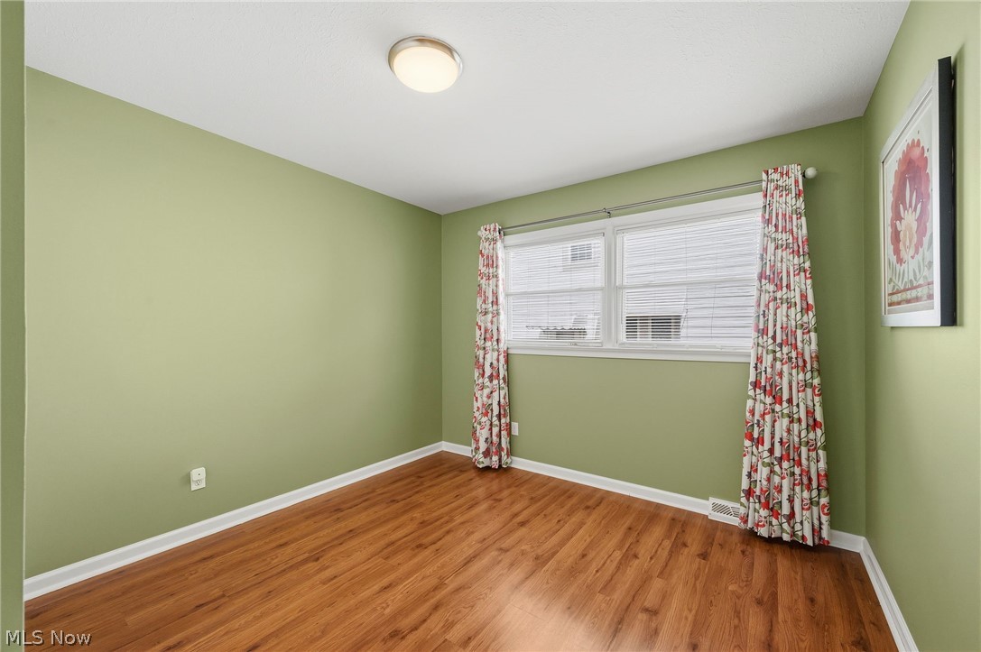 6684 Bonnieview Road Cleveland, OH 44143 - Photo 16 of 29