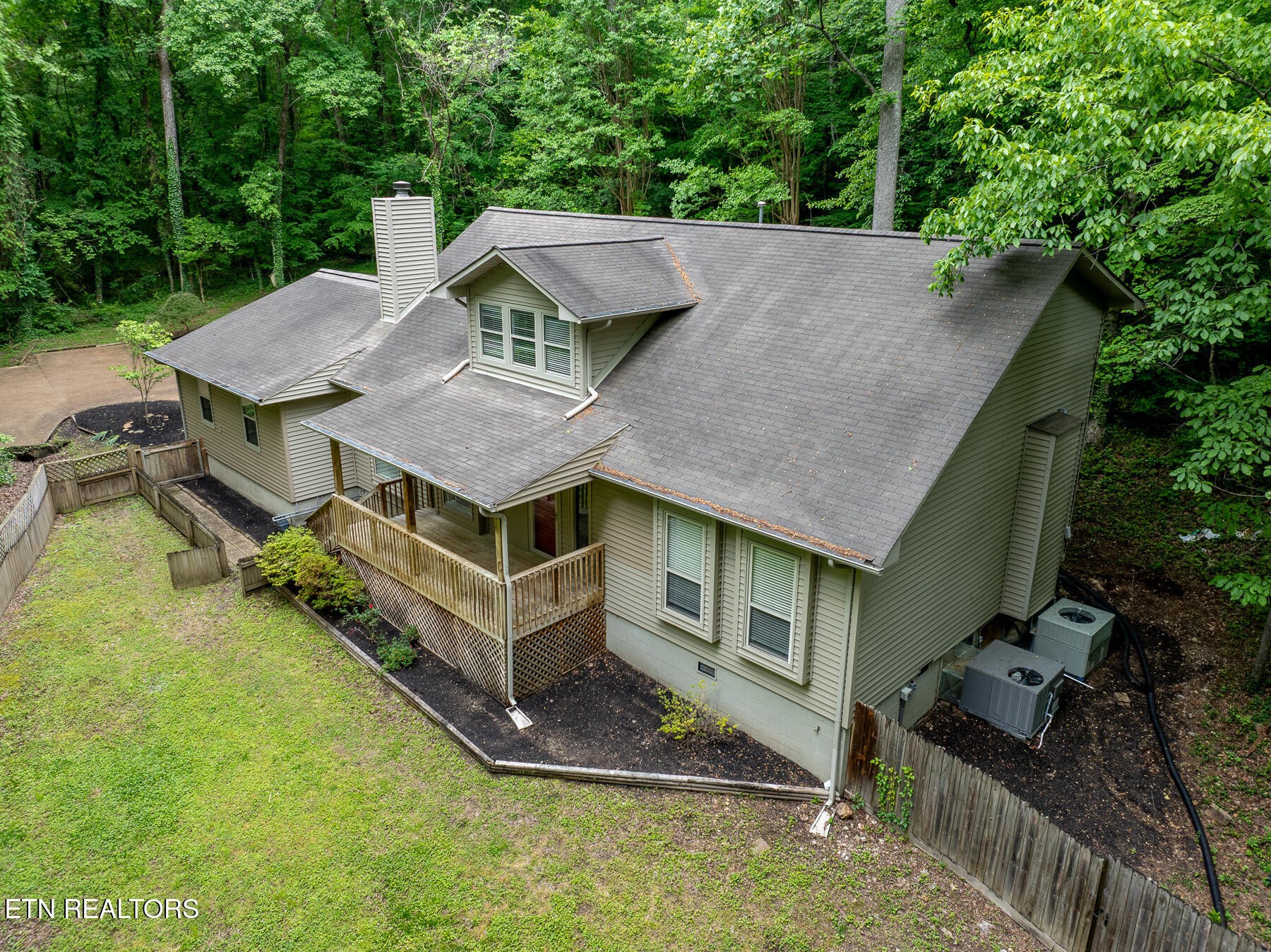 147 California Avenue Oak Ridge, TN 37830 - Photo 3 of 39 an aerial view of a house