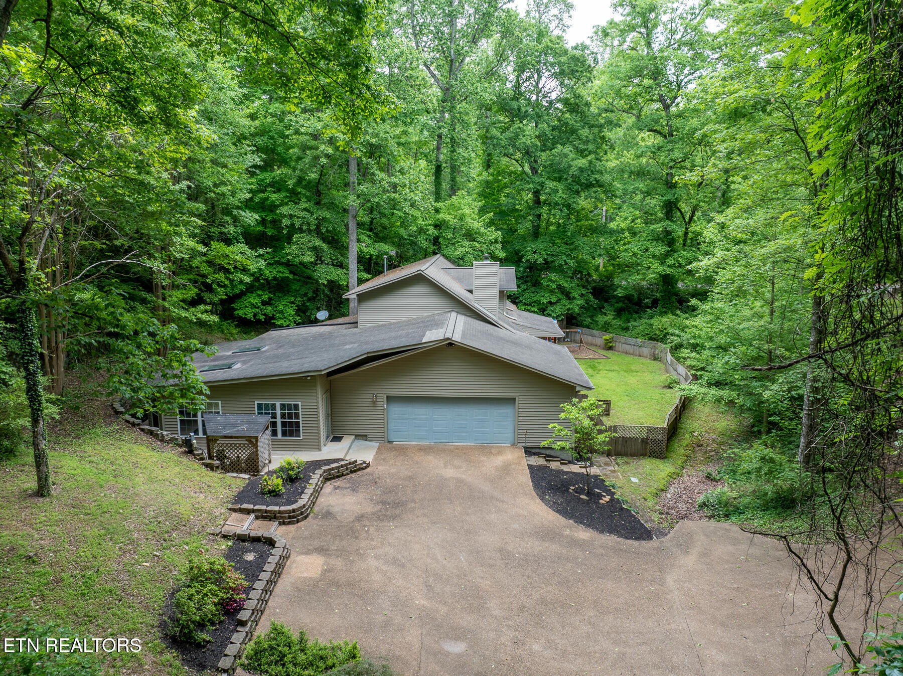 147 California Avenue Oak Ridge, TN 37830 - Photo 6 of 39