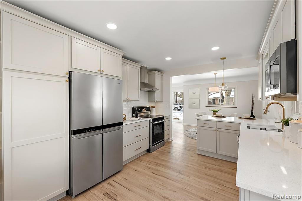 31060 East Rutland Street Beverly Hills, MI 48025 - Photo 13 of 37