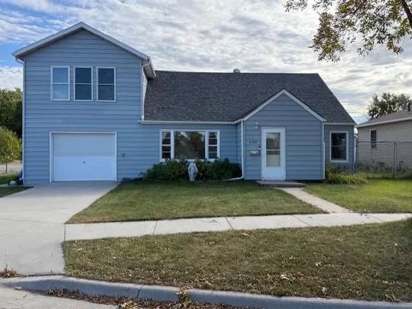 $257,000 | 632 9th Street North, Breckenridge, MN 56520