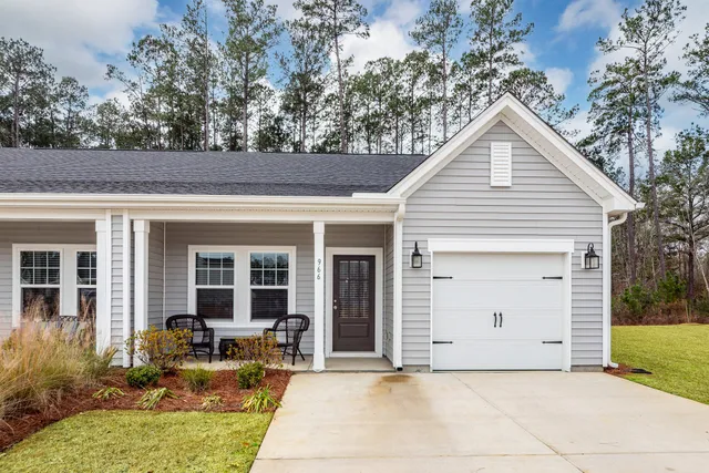 $294,000 | 966 Dusk Drive, Summerville, SC 29486