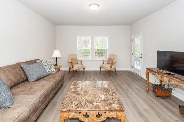 $294,000 | 966 Dusk Drive, Summerville, SC 29486