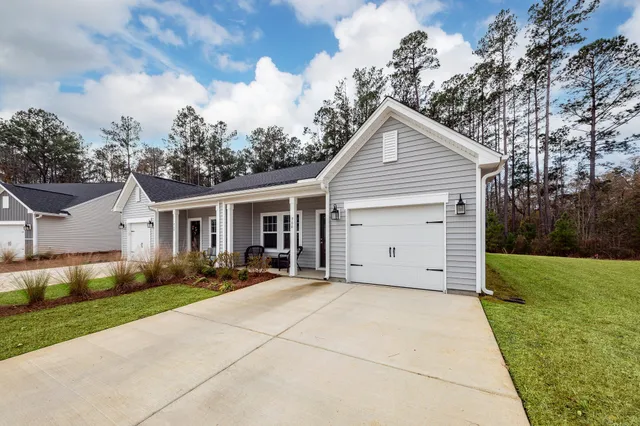 $294,000 | 966 Dusk Drive, Summerville, SC 29486