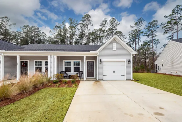 $294,000 | 966 Dusk Drive, Summerville, SC 29486