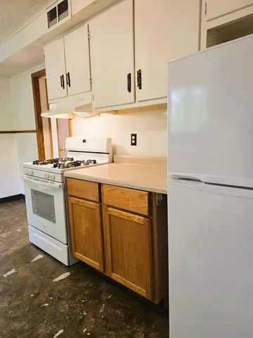 $200,000 | 652 East 3rd Street, Winona, MN 55987