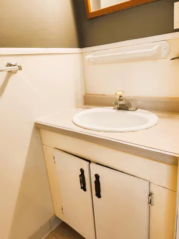 $200,000 | 652 East 3rd Street, Winona, MN 55987