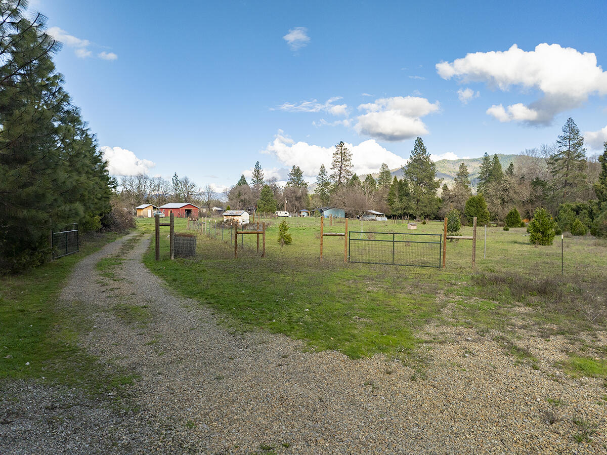 1392 Cedar Flat Road Williams, OR 97544 - Photo 41 of 56 40