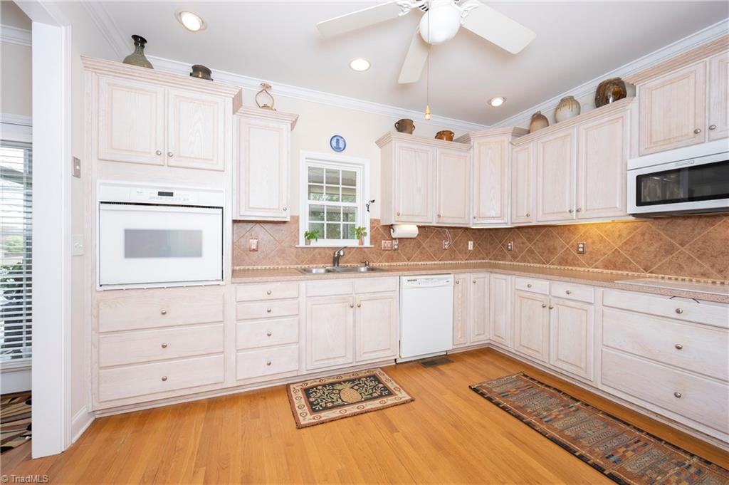 258 Sparks Road Advance, NC 27006 - Photo 13 of 39 kitchen