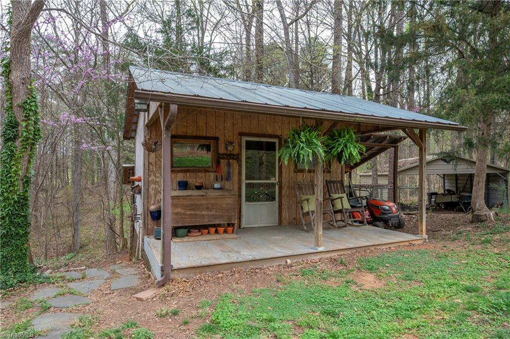 258 Sparks Road Advance, NC 27006 - Photo 32 of 39 potting shed (has power)