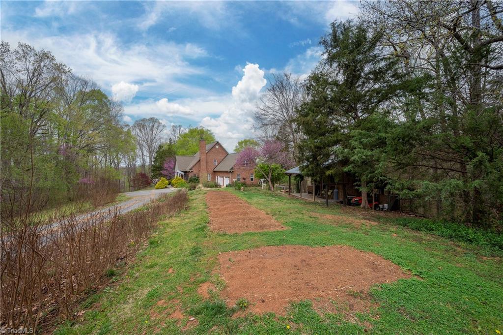 258 Sparks Road Advance, NC 27006 - Photo 6 of 39 garden area