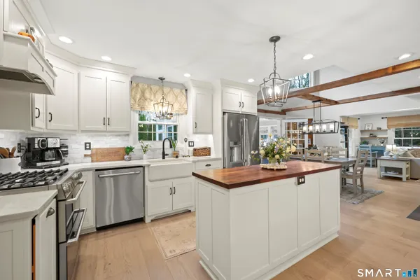 $899,888 | 35 Quail Run, Harwinton, CT 06791