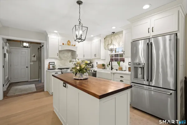 $899,888 | 35 Quail Run, Harwinton, CT 06791