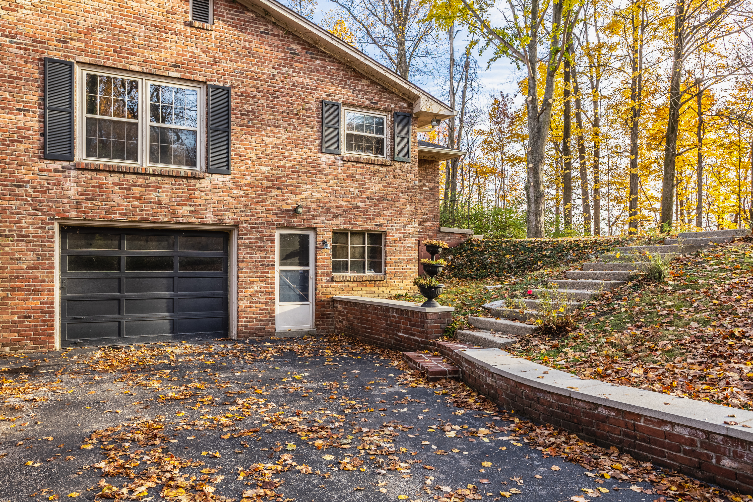 8107 Lantern Road Indianapolis, IN 46256 - Photo 38 of 65 Gallery Image 38