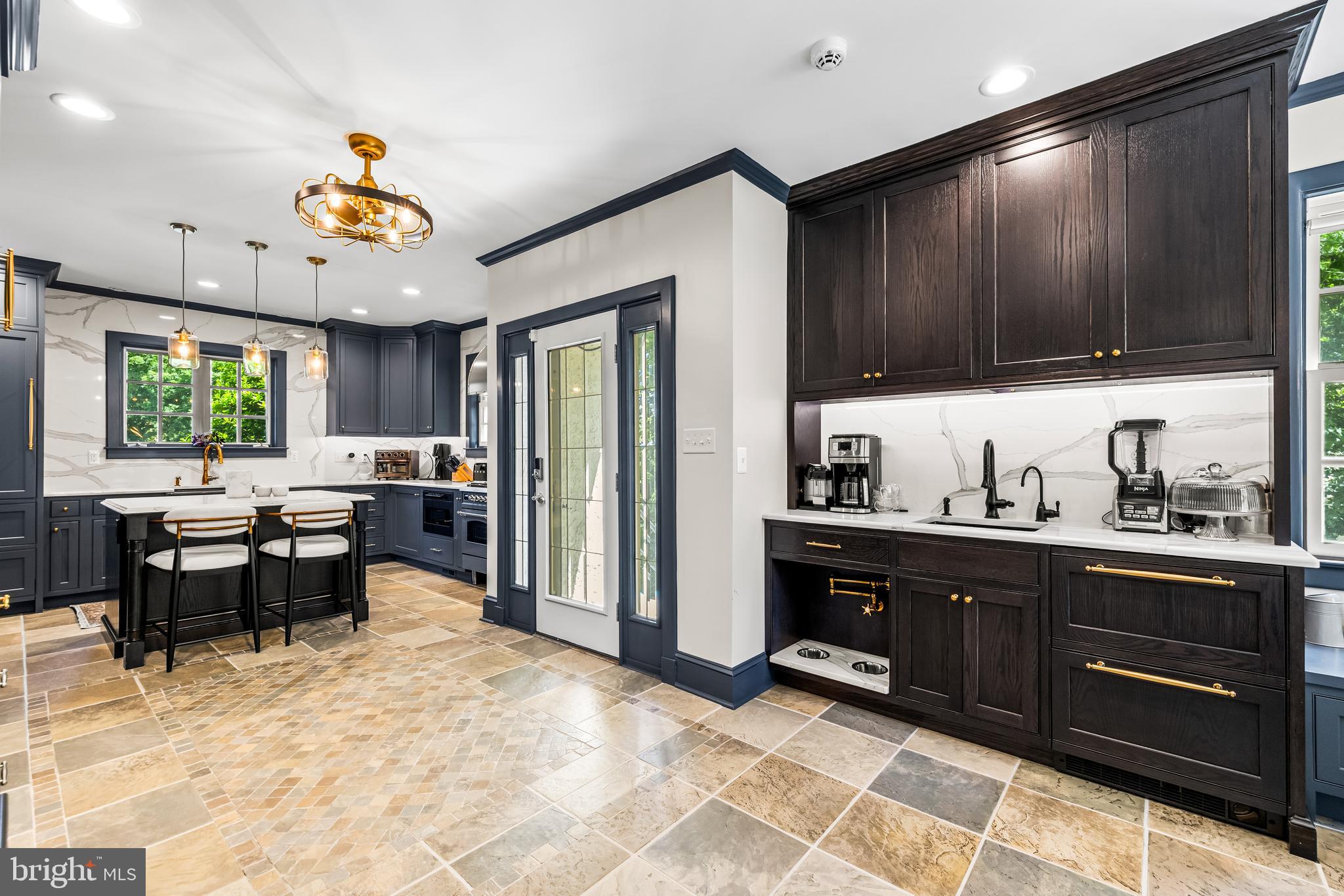 209 East Highfield Road Baltimore, MD 21218 - Photo 13 of 62 Kitchen