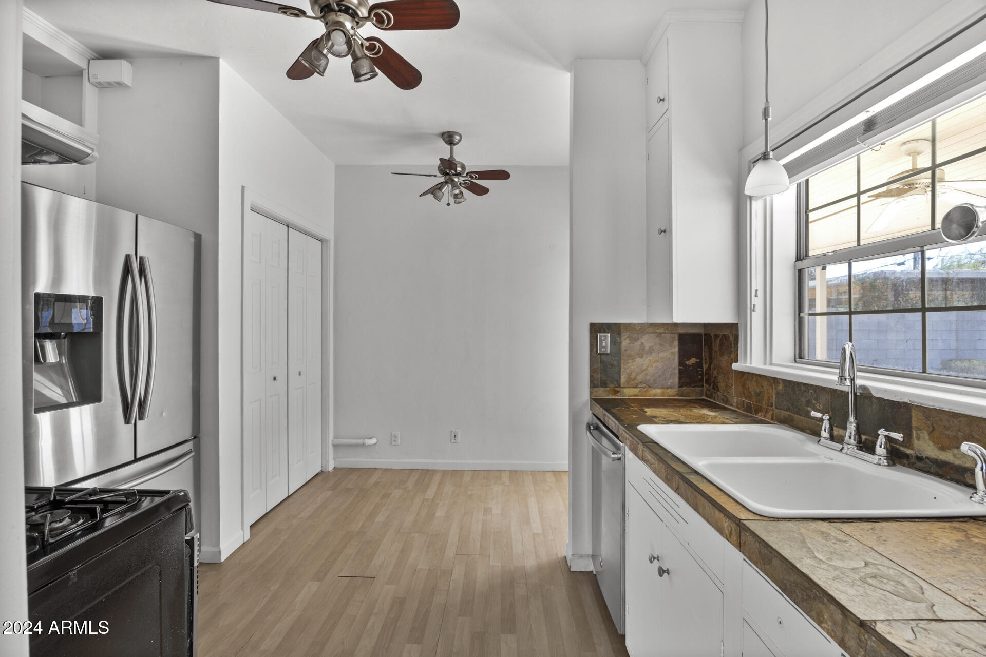 315 West Roma Avenue Phoenix, AZ 85013 - Photo 12 of 35 Kitchen