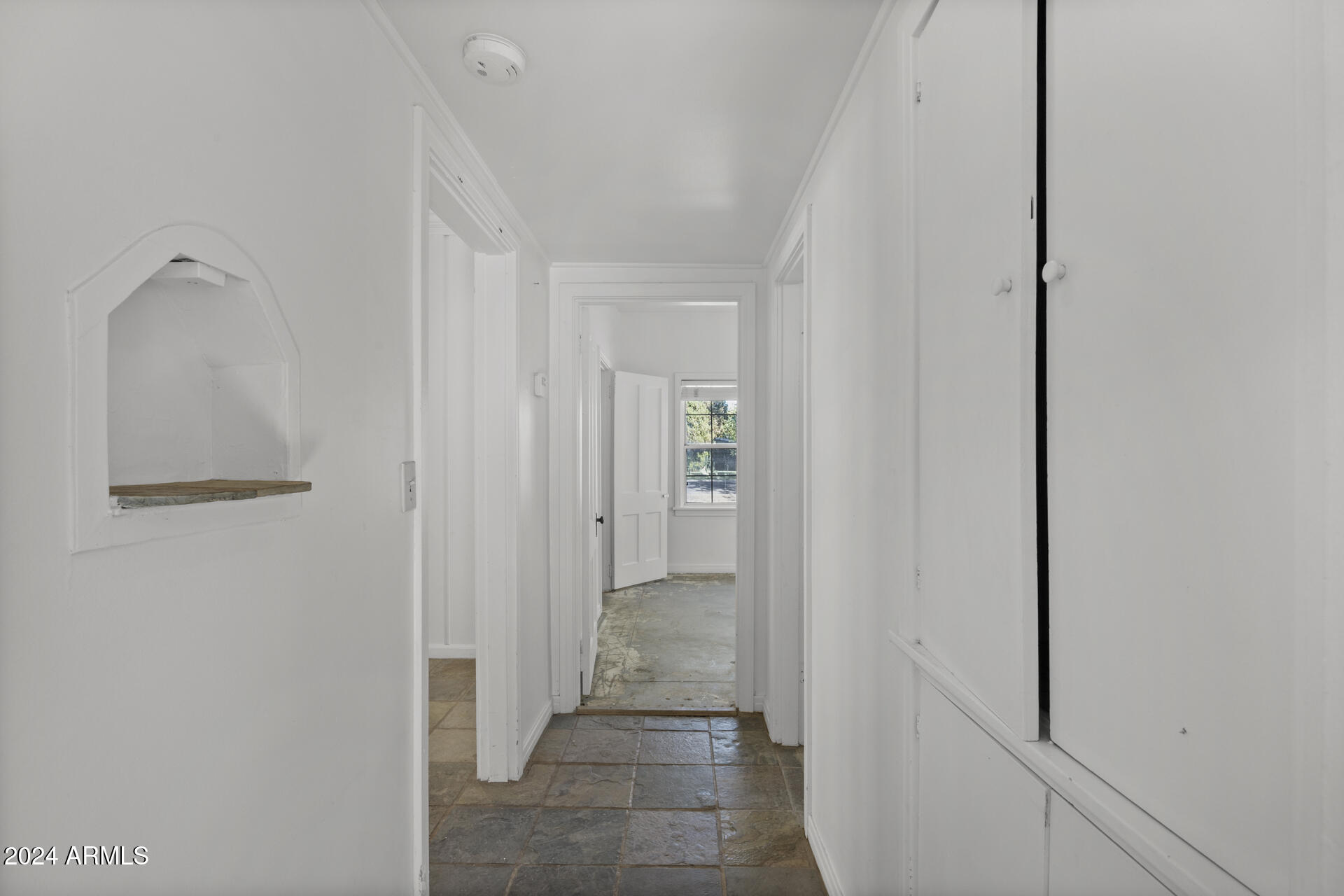 315 West Roma Avenue Phoenix, AZ 85013 - Photo 22 of 35 Hallway