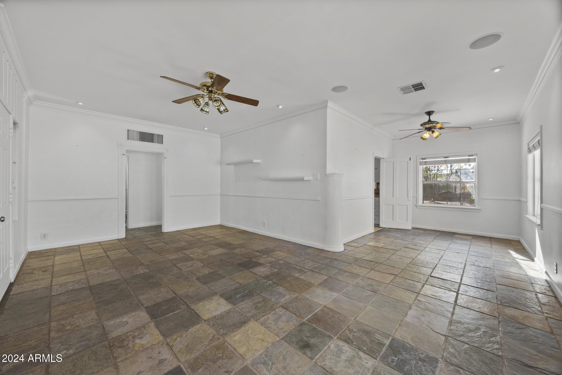 315 West Roma Avenue Phoenix, AZ 85013 - Photo 8 of 35 Living and dining