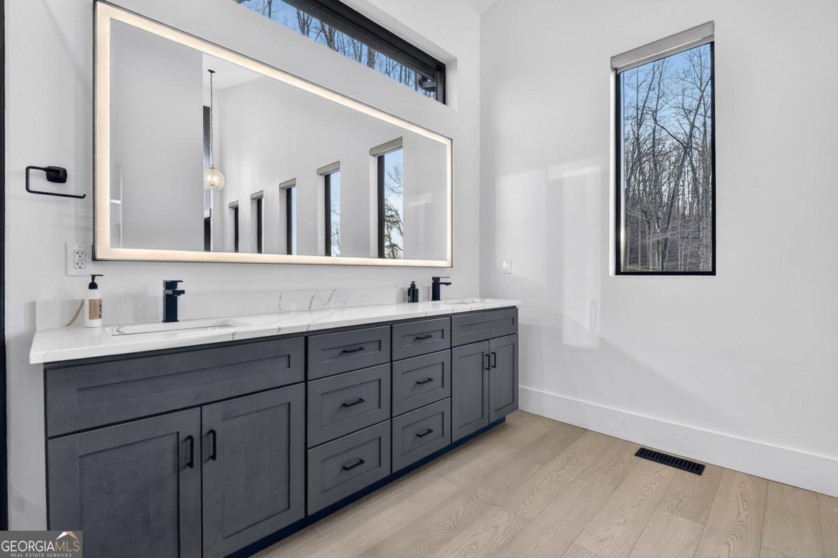 415 Green Ridge Trail Blue Ridge, GA 30513 - Photo 16 of 94