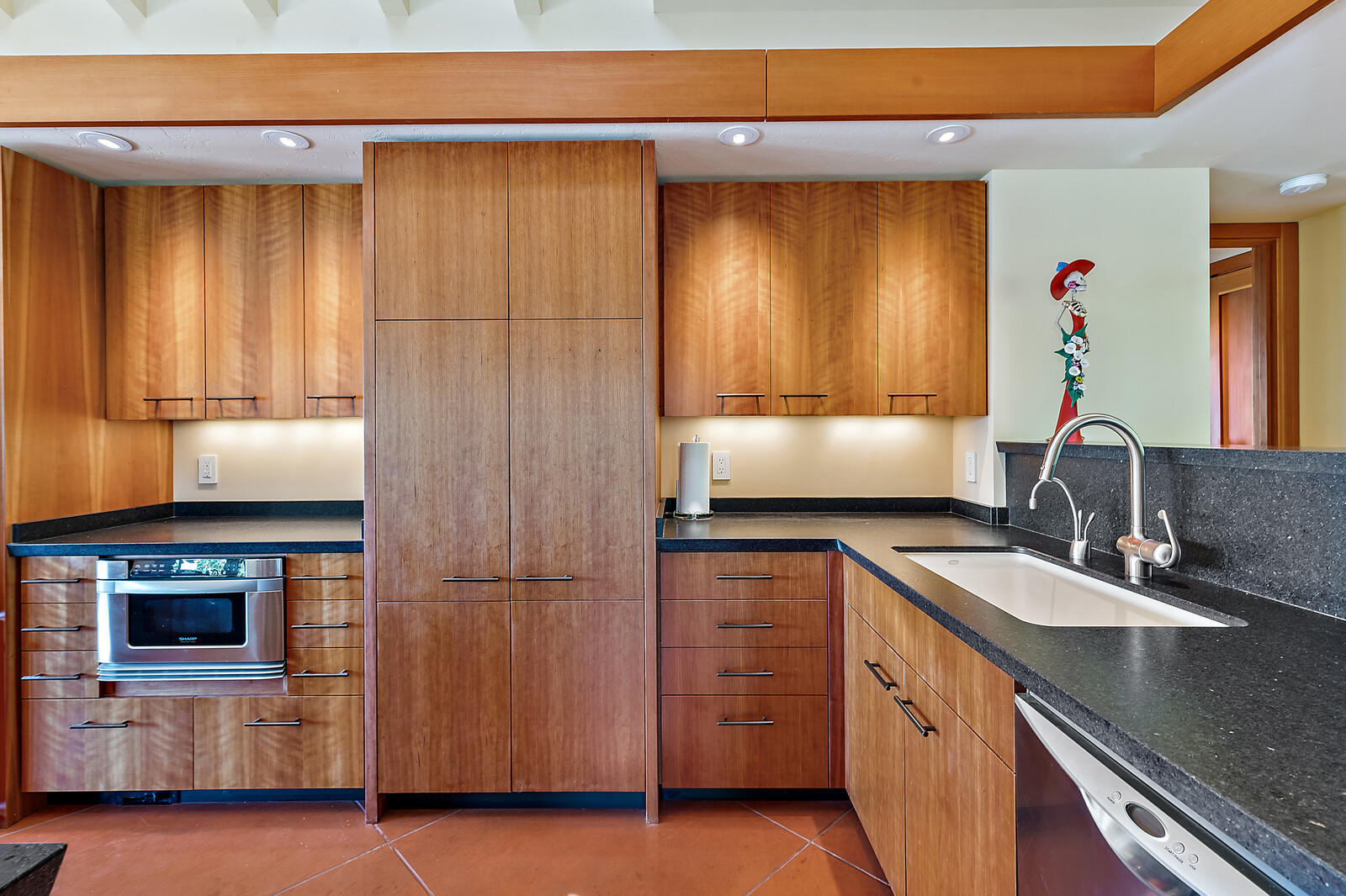 4922 Pioneer Road Medford, OR 97501 - Photo 19 of 70 Kitchen