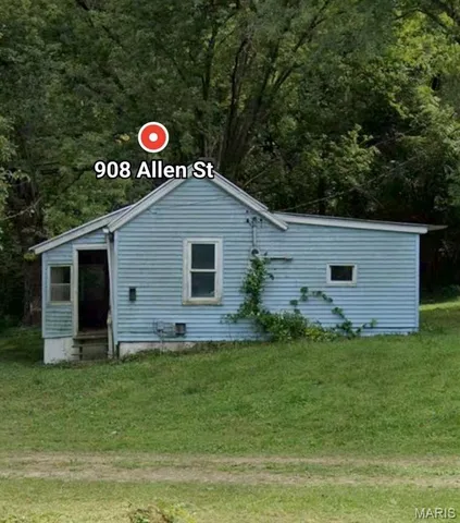 $425,000 | 1015 Iowa Street, Louisiana, MO 63353