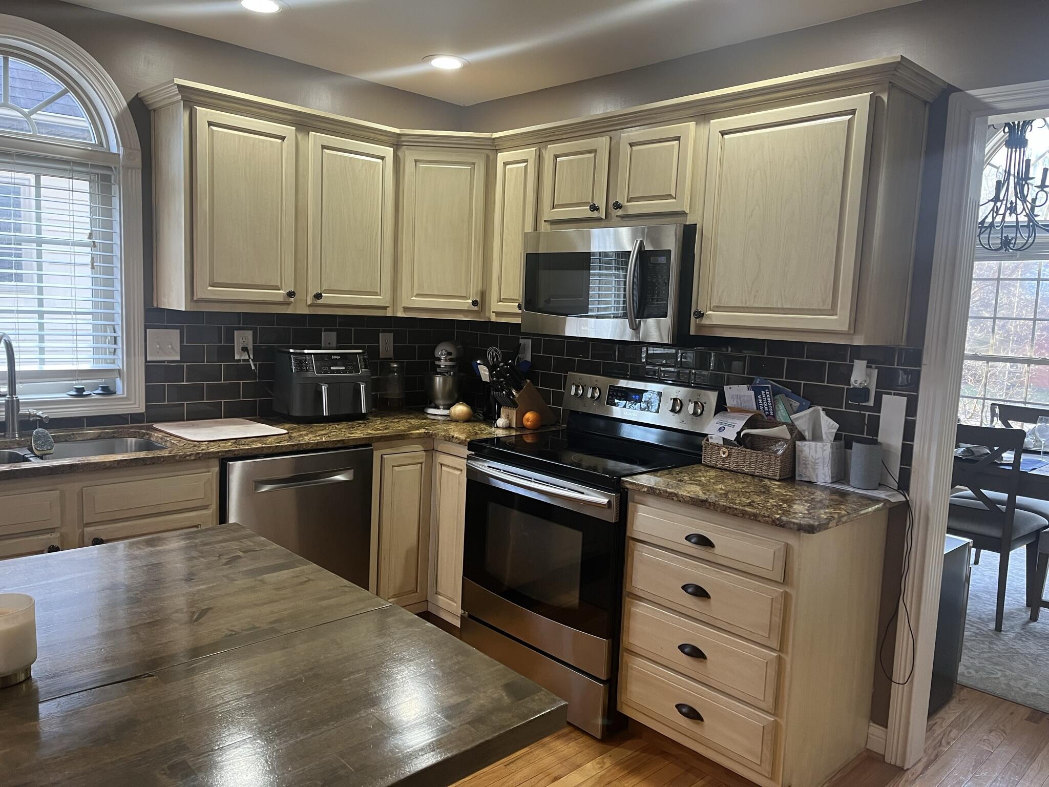 2233 Shaker Run Road Lexington, KY 40509 - Photo 9 of 49 011-Kitchen1
