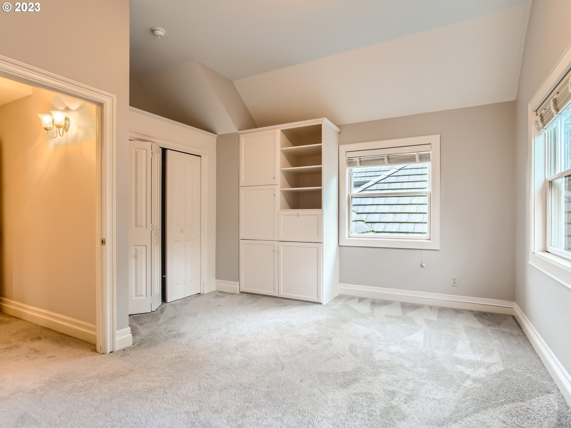 2229 Northwest Mill Pond Road Portland, OR 97229 - Photo 27 of 41 Bedroom