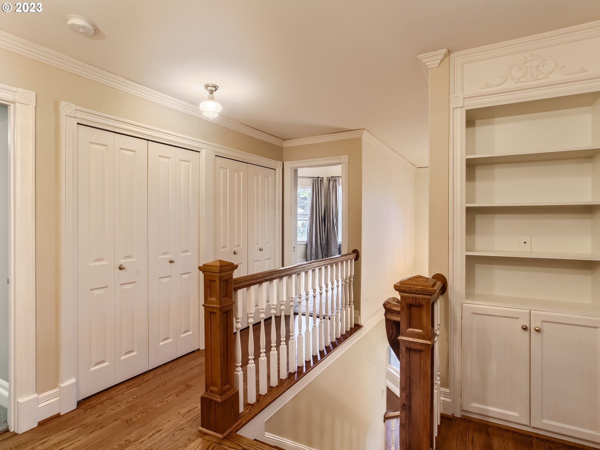 2229 Northwest Mill Pond Road Portland, OR 97229 - Photo 29 of 41 Hallway