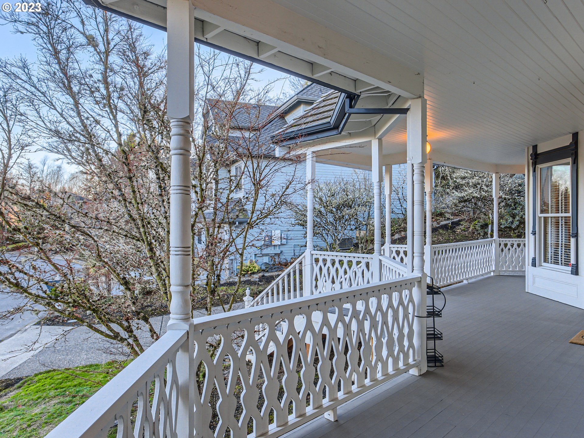 2229 Northwest Mill Pond Road Portland, OR 97229 - Photo 4 of 41 Porch