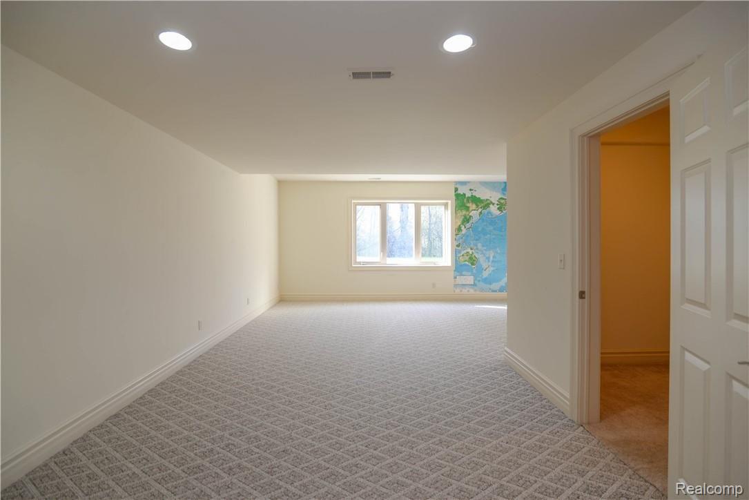 5877 Nottingham Point Brighton, MI 48116 - Photo 73 of 89 _AUG6030.jpg