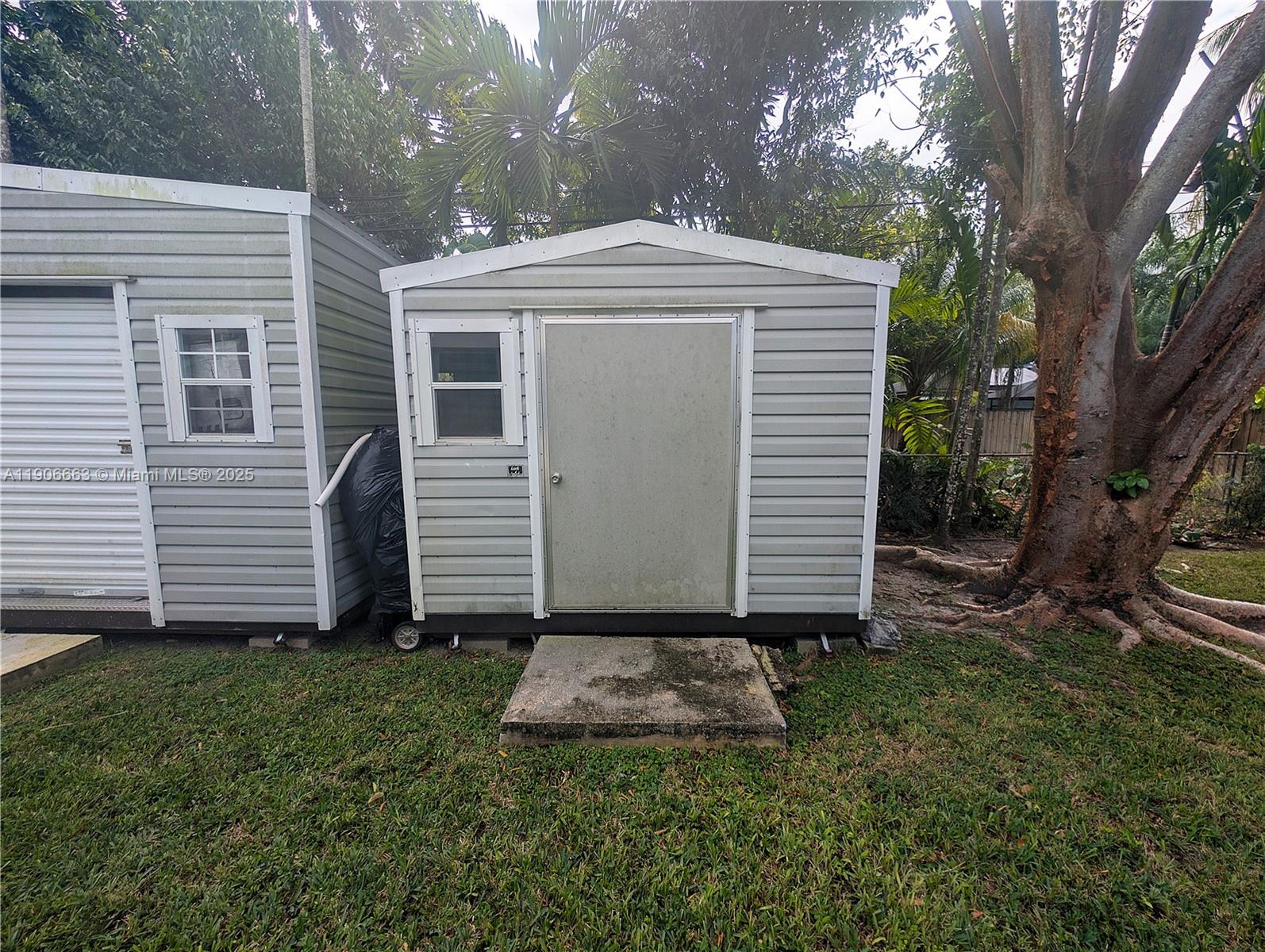 10460 Southwest 110th Street Miami, FL 33176 - Photo 17 of 80 Gallery Image 17