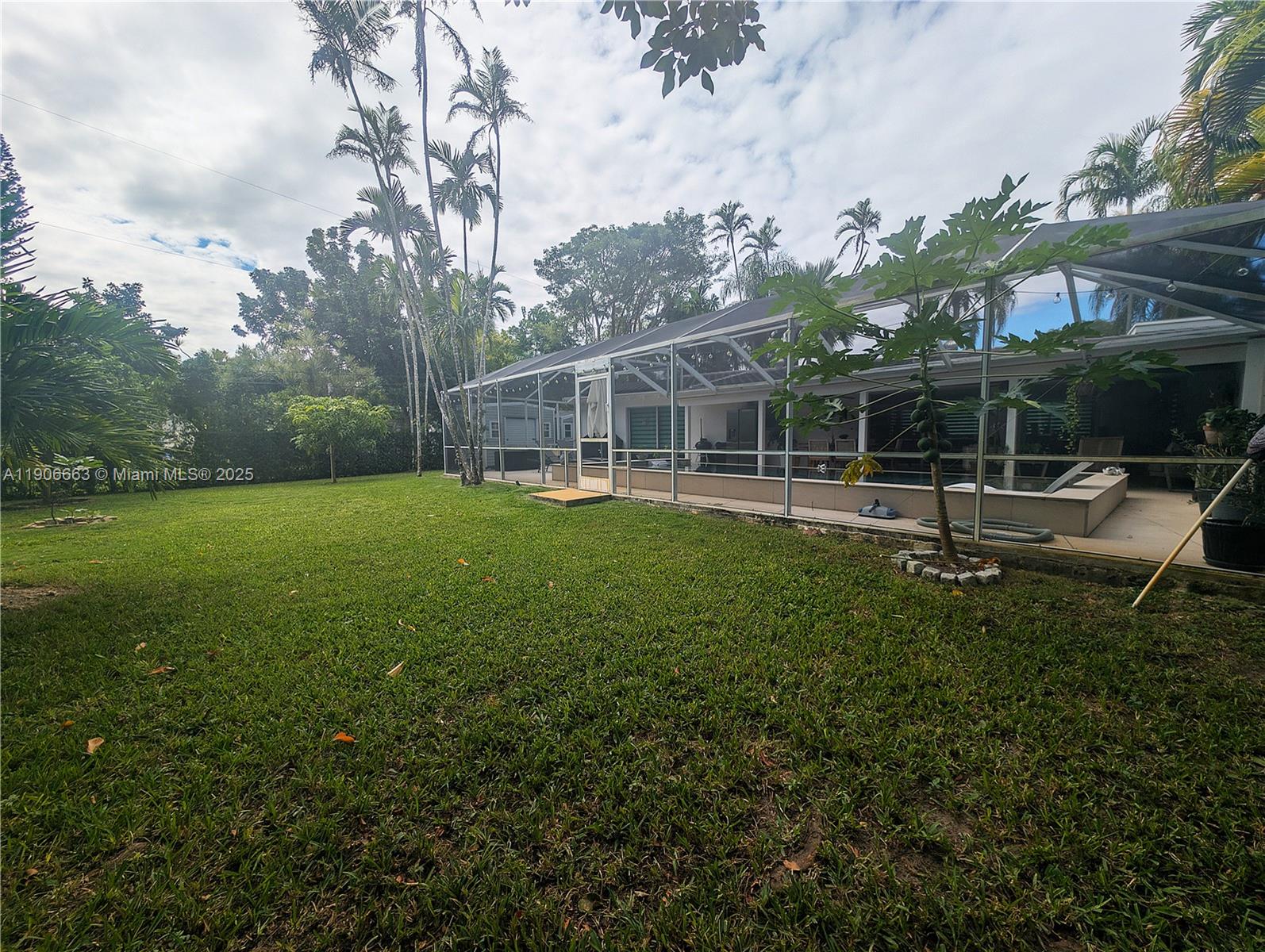 10460 Southwest 110th Street Miami, FL 33176 - Photo 19 of 80 Gallery Image 19