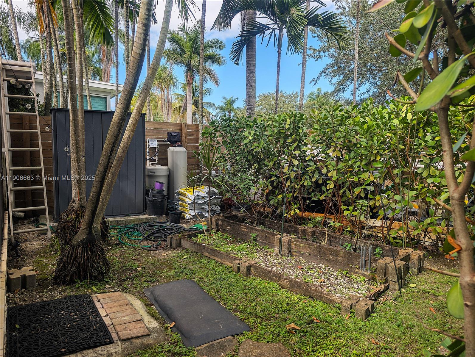 10460 Southwest 110th Street Miami, FL 33176 - Photo 20 of 80 Gallery Image 20