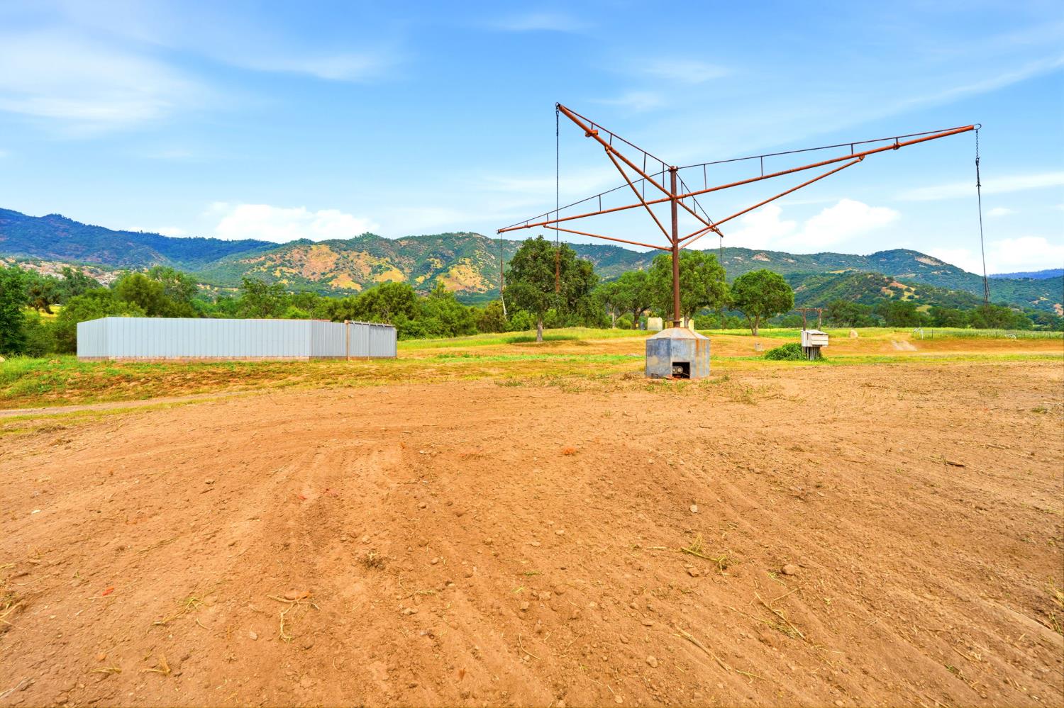 39348 Dunlap Road Dunlap, CA 93621 - Photo 12 of 97 Gallery Image 12