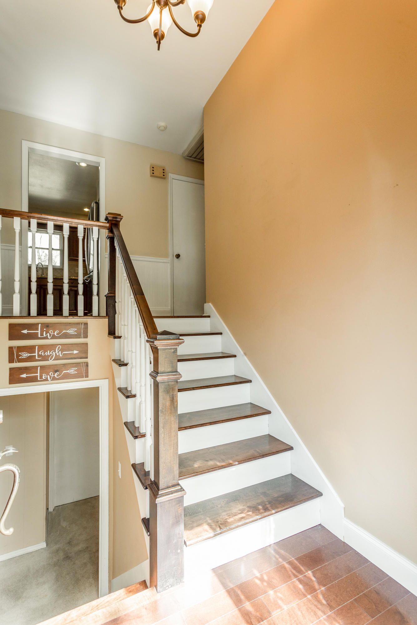825 Woodgate Road Ringgold, GA 30736 - Photo 26 of 33 Foyer
