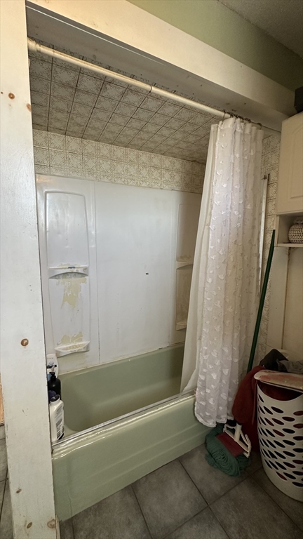 217 Plain Street Fall River, MA 02723 - Photo 17 of 36