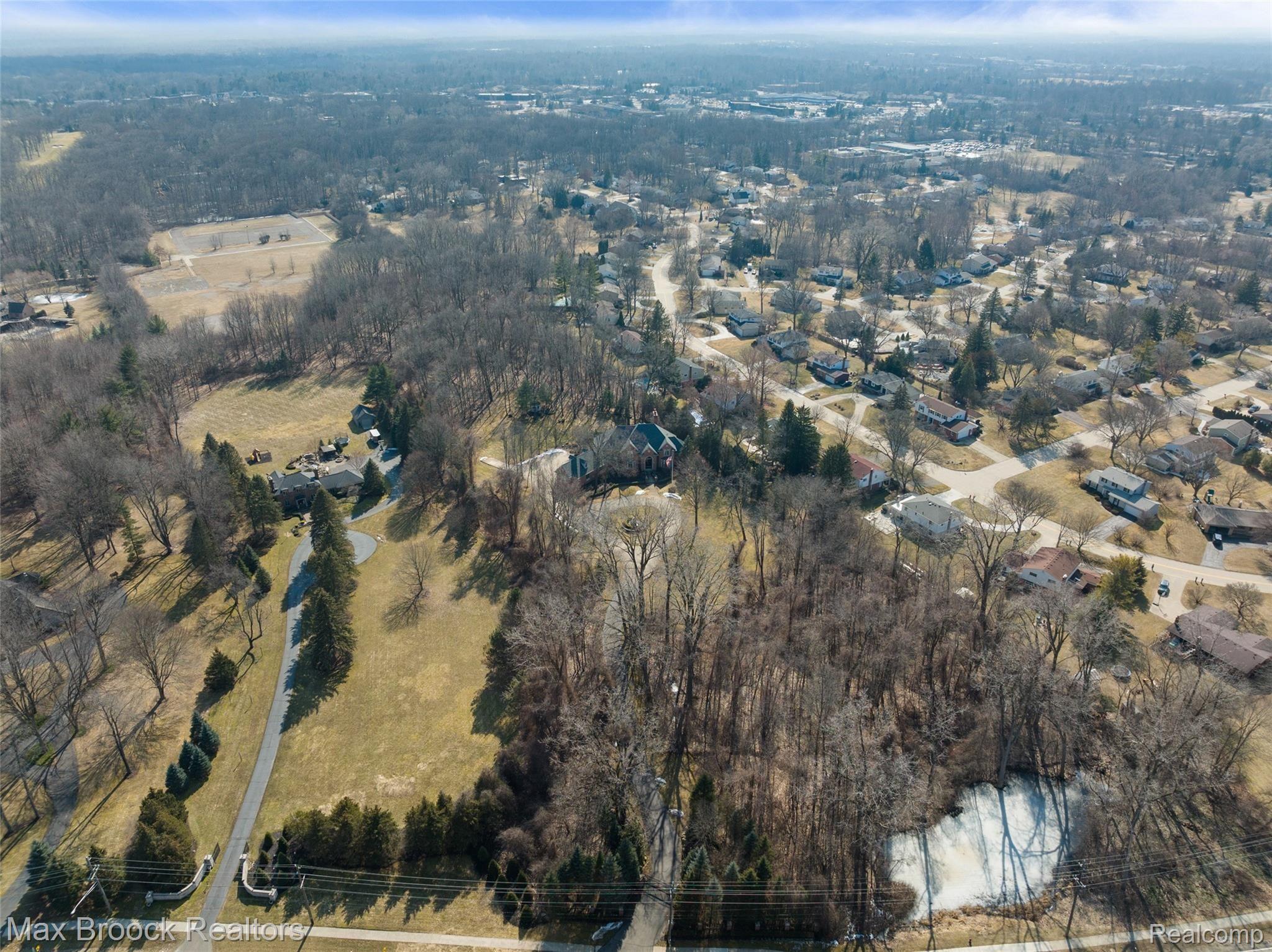 28501 West 14 Mile Road Farmington, MI 48334 - Photo 65 of 67 28501 14 Mile-10.jpg