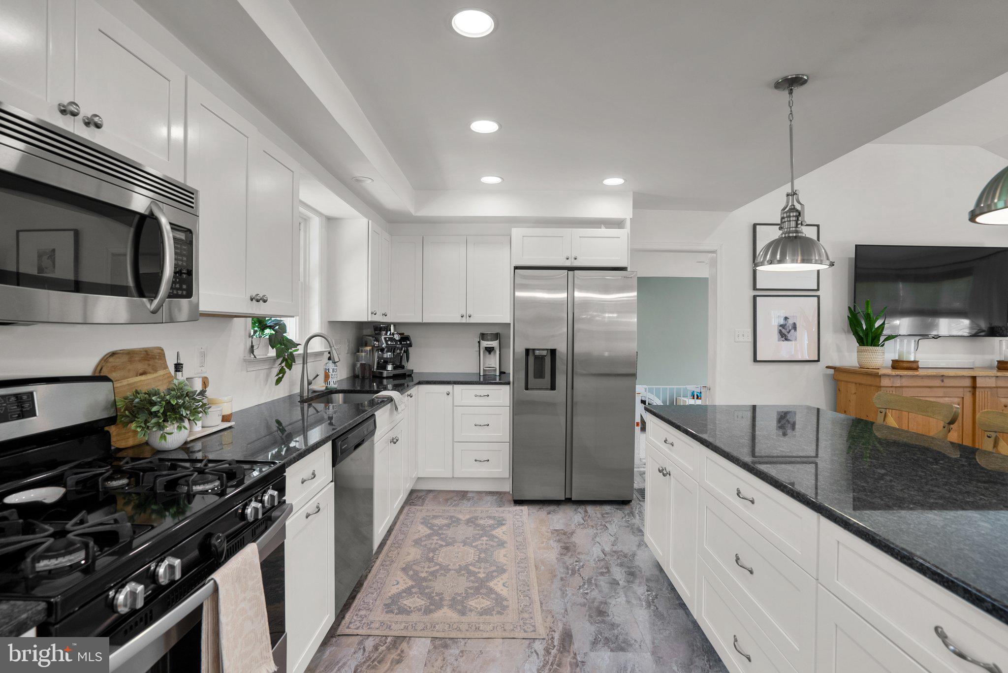 19617 Charline Manor Road Olney, MD 20832 - Photo 12 of 54 Beautiful stainless appliances